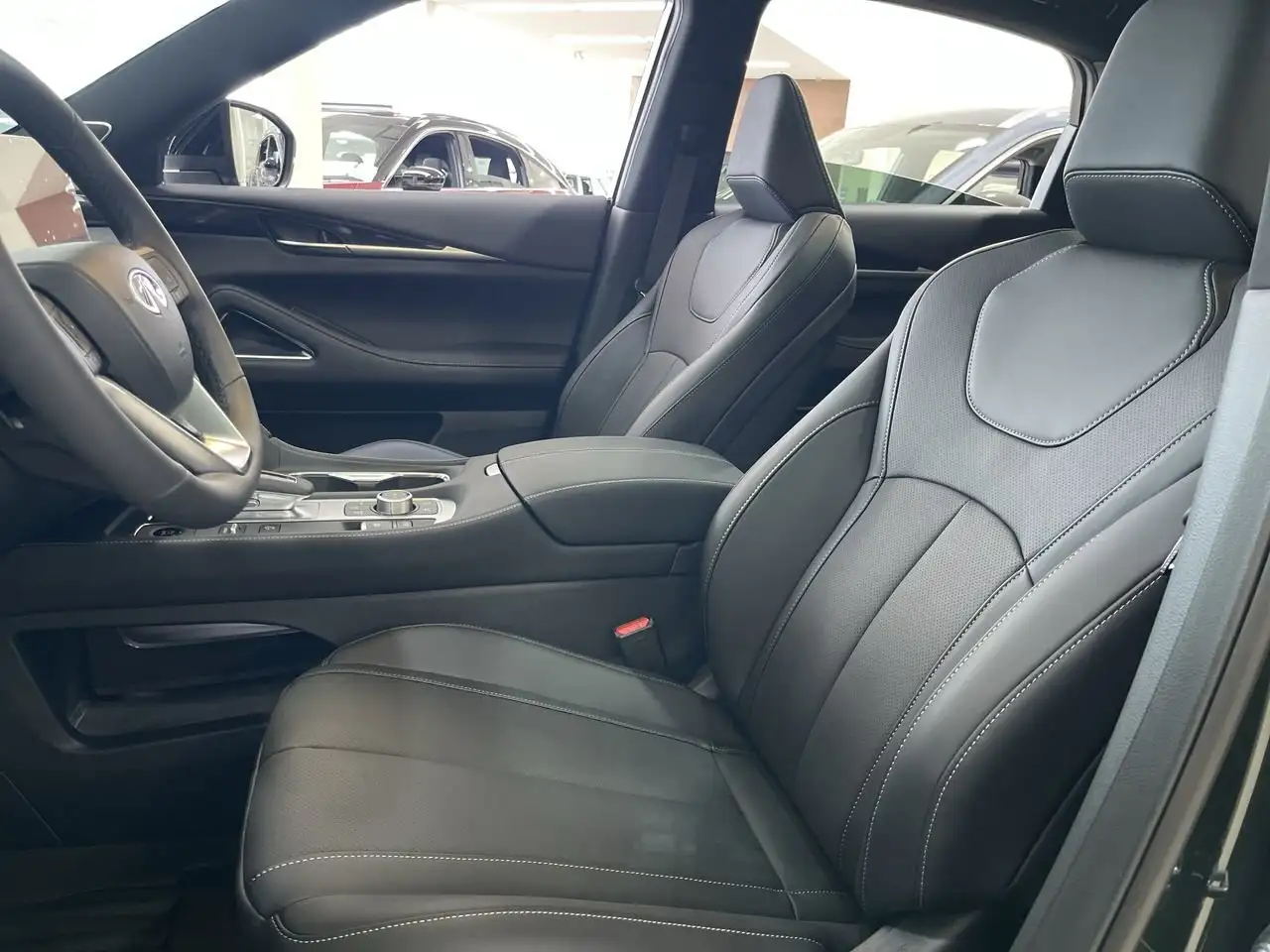 Infiniti снимка Infiniti