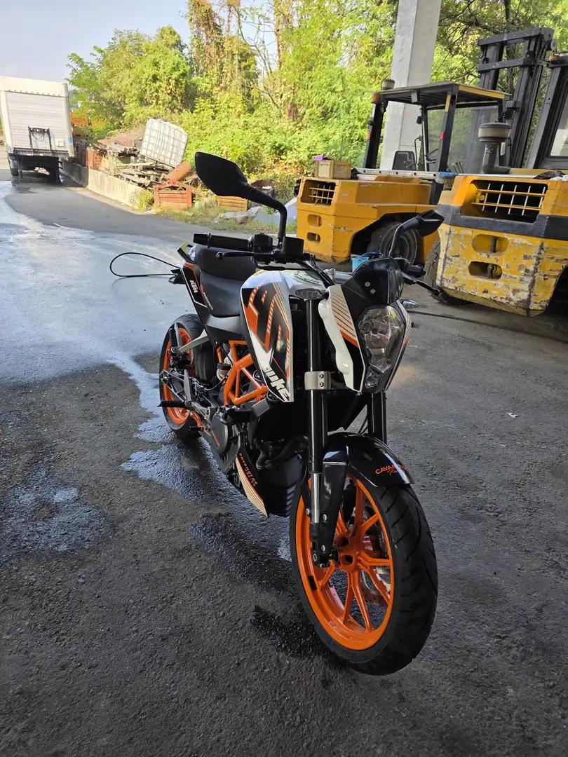 KTM 390 Duke abs Bianco - 1