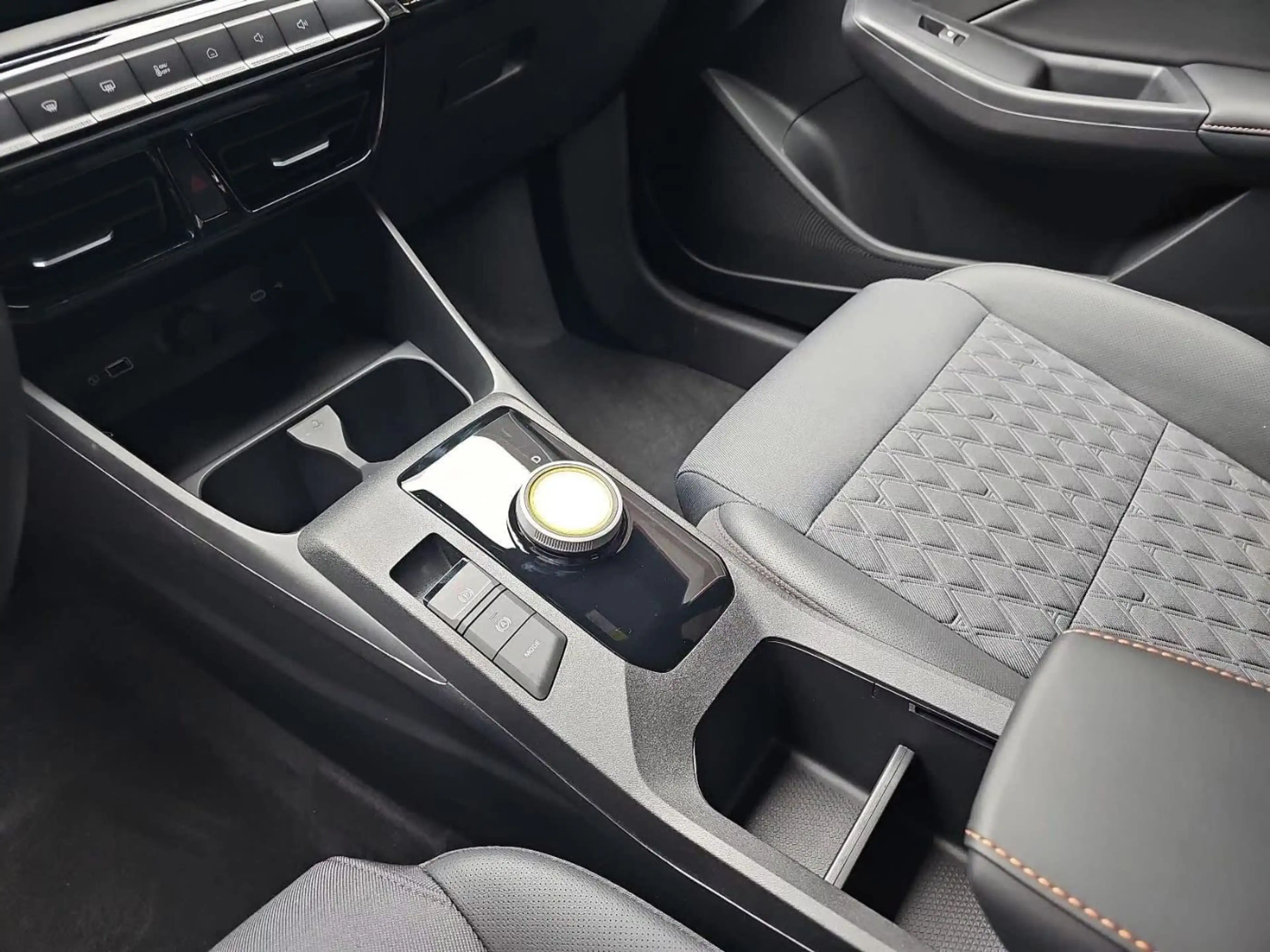 MG MG3 Hybrid+ Luxury KEYLESS-GO*LEDER*NAVI*LED — photo 13