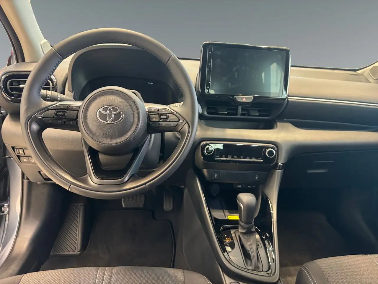 Toyota Yaris 2026 — фото 11