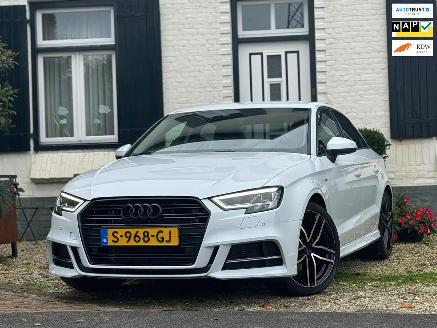 Audi A3 Limousine 1.0 TFSI Sport S Line Edition|Navi|LMV|P Blanc - 1