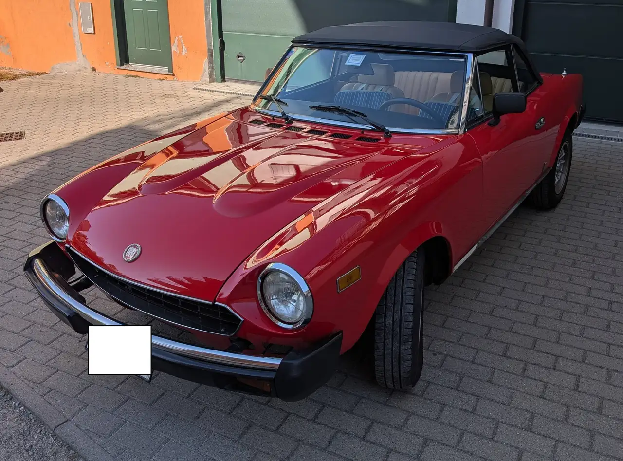 FIAT 124 PININFARINA SPIDER 2000 AMERICA, foto 2