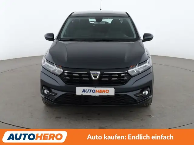 Dacia Sandero view 9