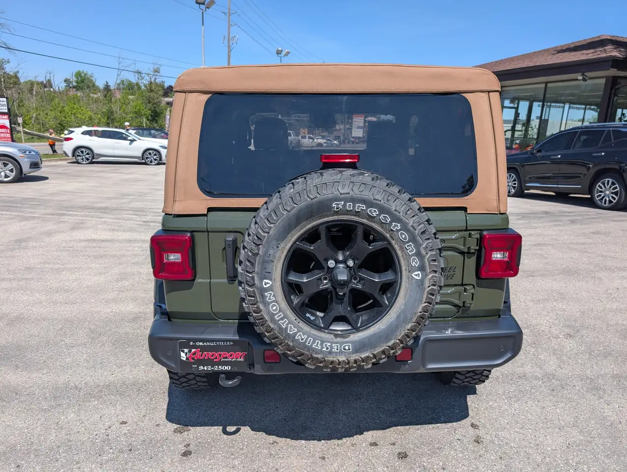Jeep Wrangler снимка Jeep Wrangler