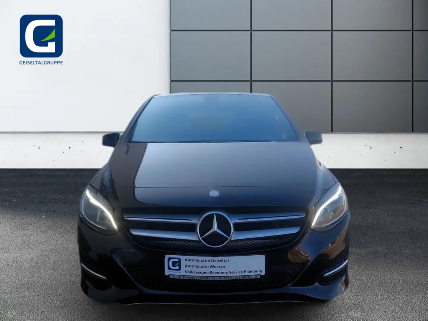 Mercedes-Benz B 180 Black Edition *LED*AUTOMATIK*KLIMA*SHZ*NAVI*PDC*AL Černá - 2