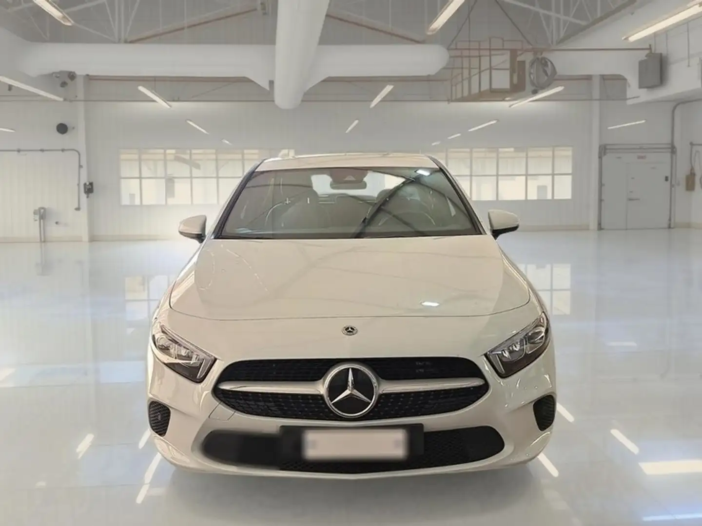 Mercedes-Benz A 250 A 250 e EQ-POWER Auto Business Extra 5 PORTE - 2