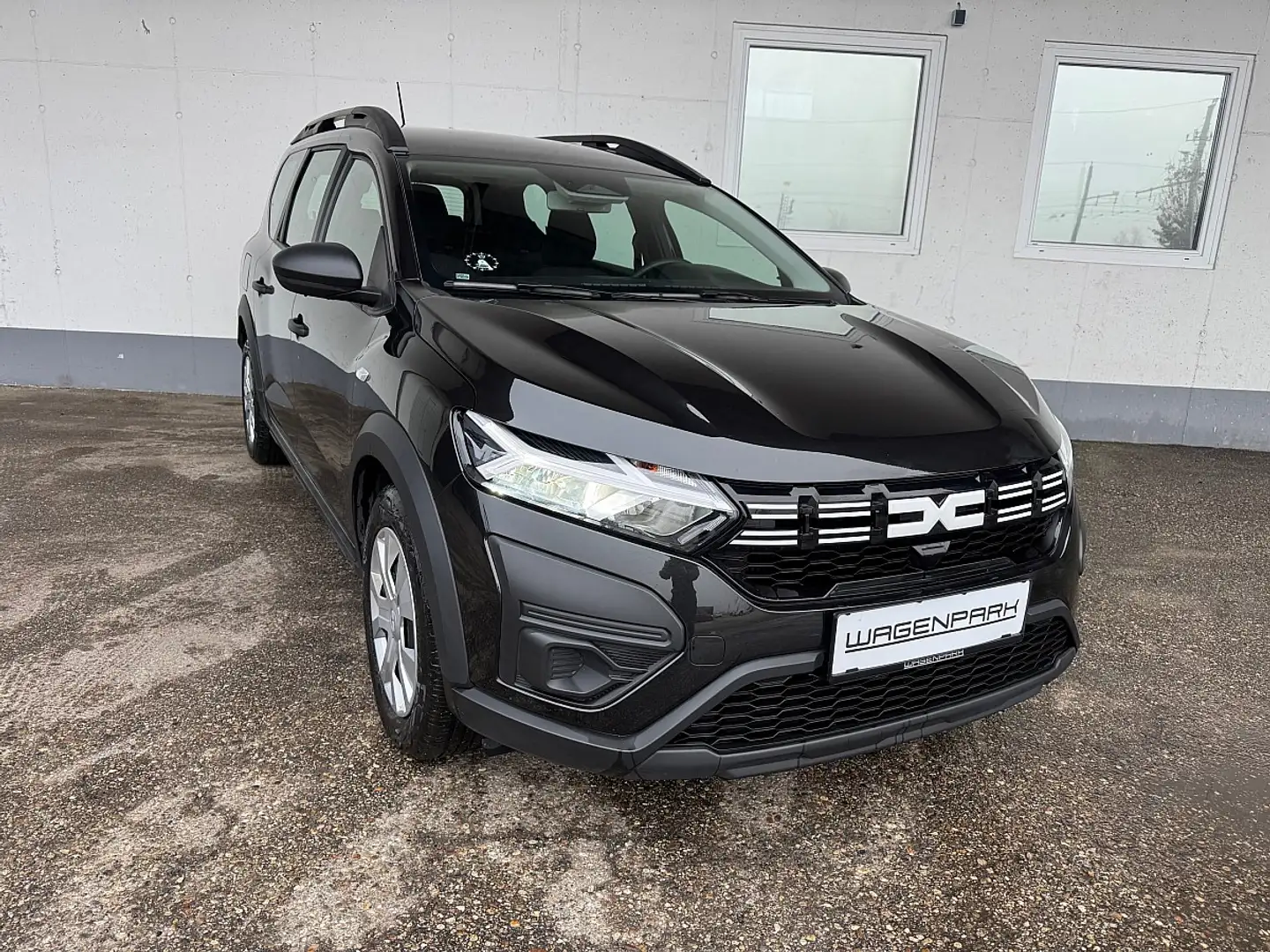 Dacia Jogger Essential TCe 110 7-Sitzer! Schwarz - 2