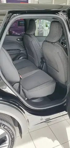 Mitsubishi Grandis view 11