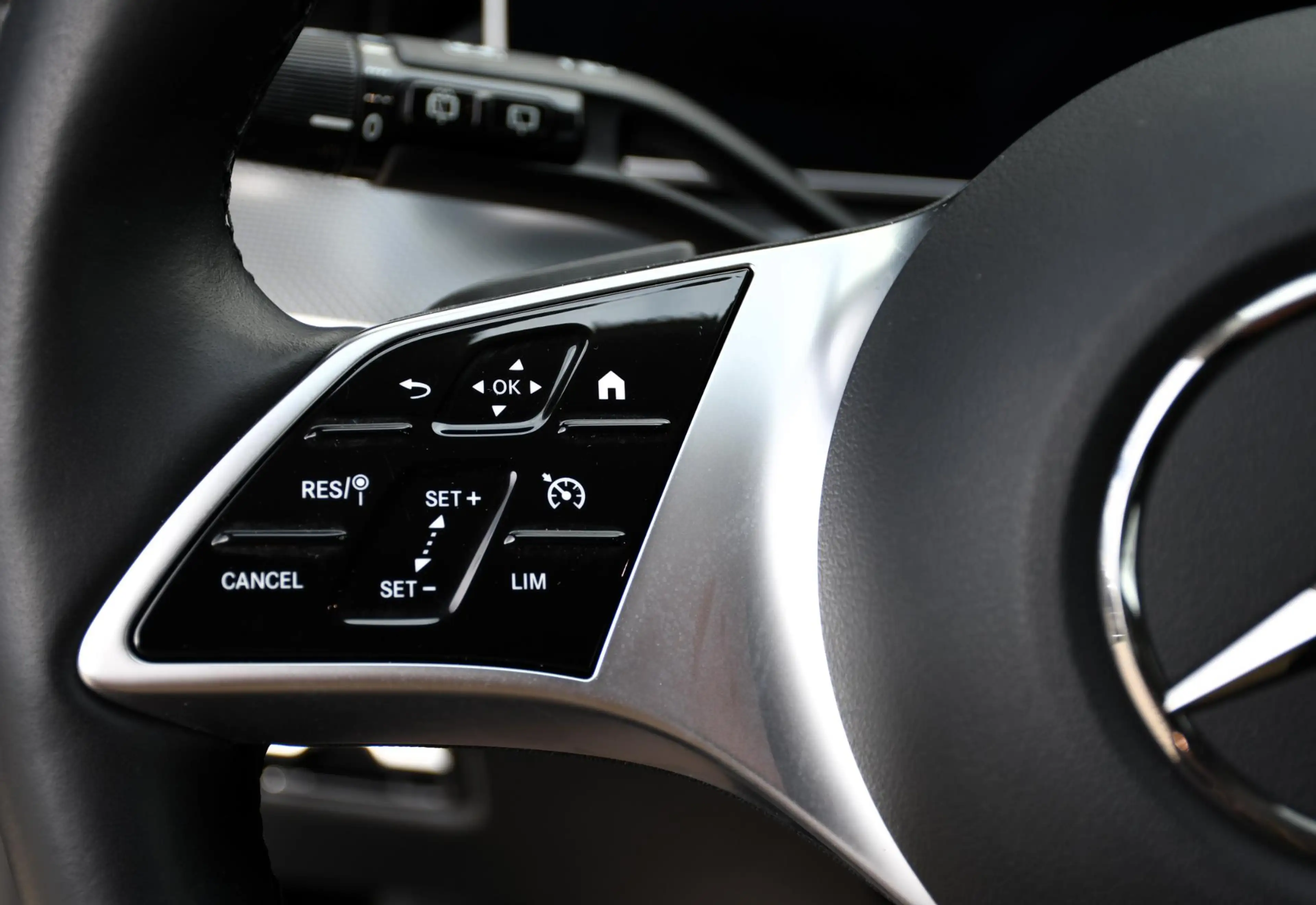 Mercedes-Benz C 300 e Avantgarde Memory | Sound | Keylessgo — photo 13