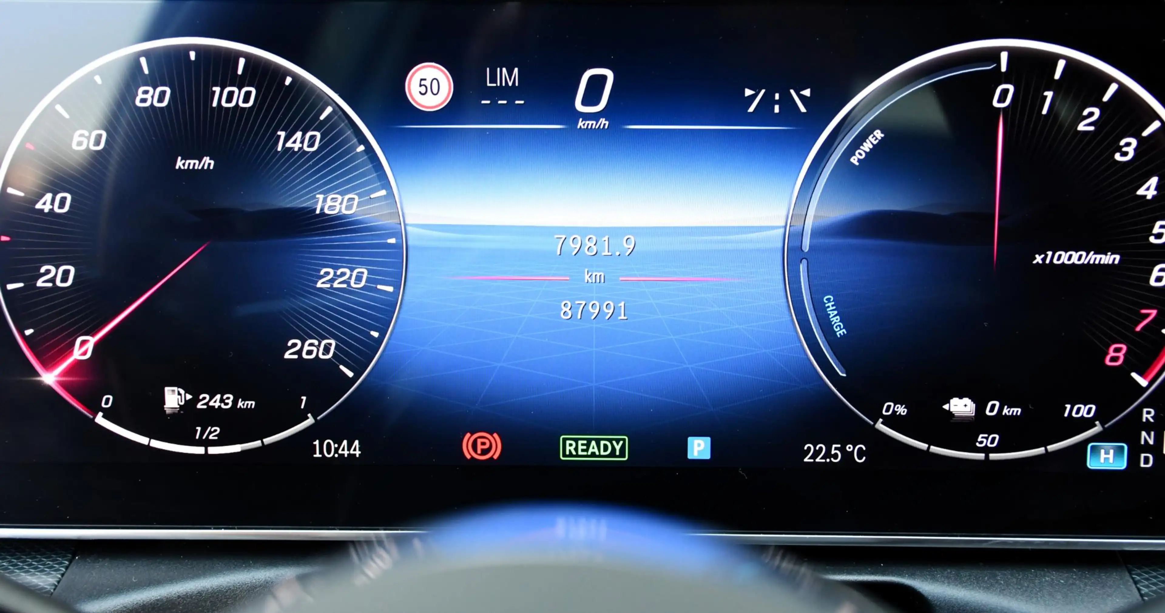 Mercedes-Benz C 300 e Avantgarde Memory | Sound | Keylessgo — photo 15