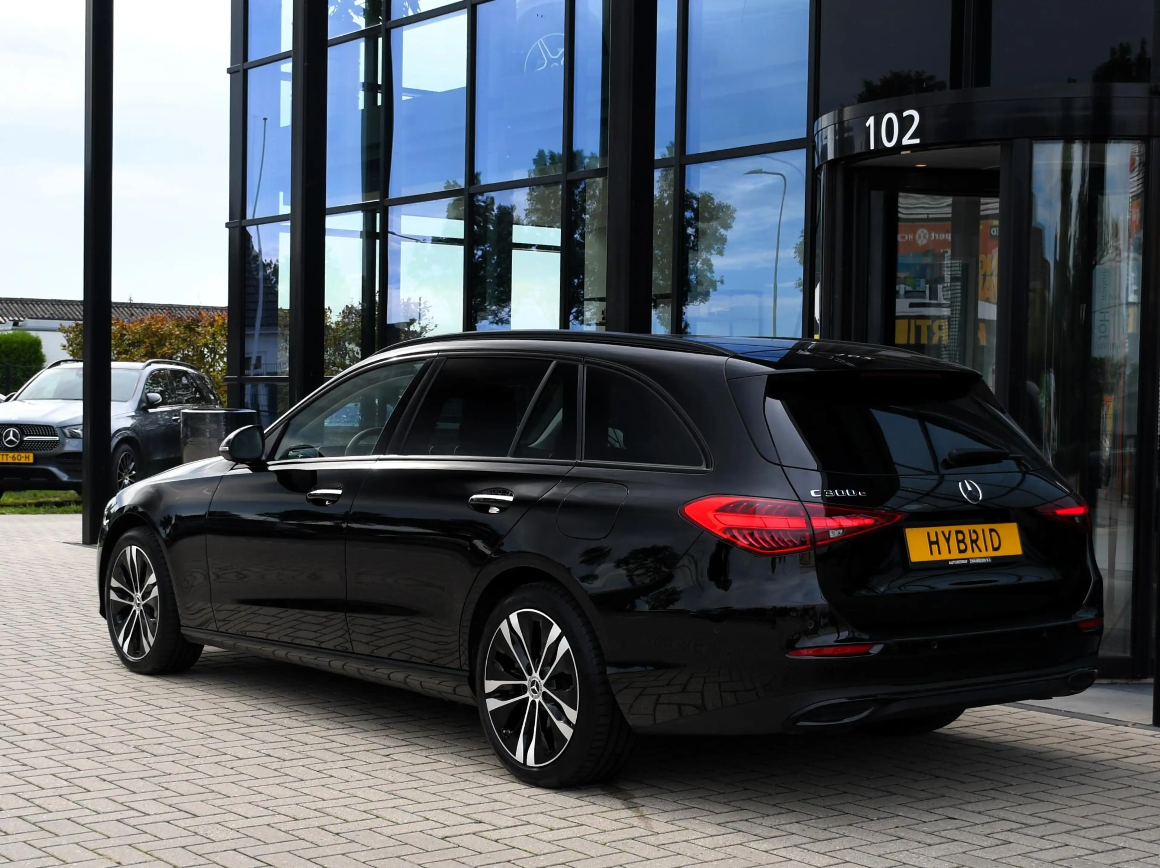 Mercedes-Benz C 300 e Avantgarde Memory | Sound | Keylessgo — photo 3