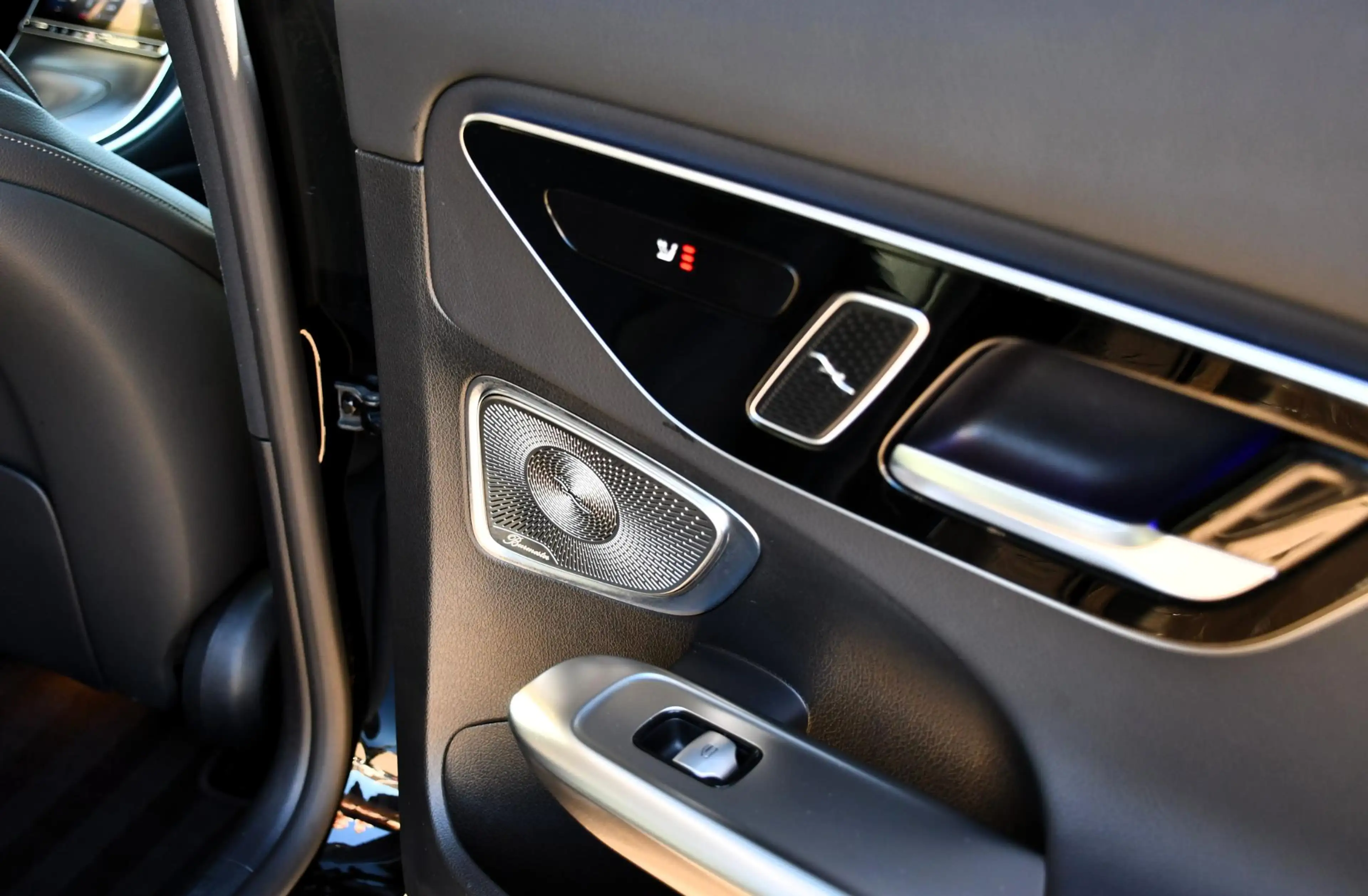 Mercedes-Benz C 300 e Avantgarde Memory | Sound | Keylessgo — photo 22