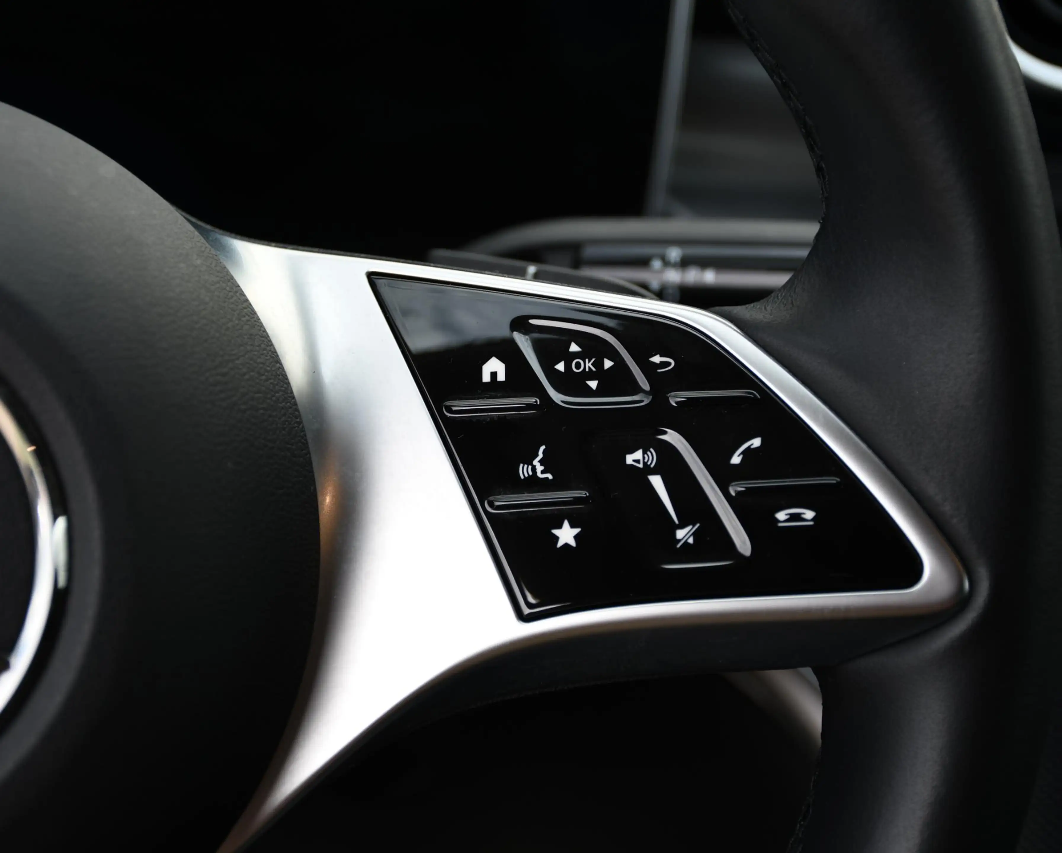 Mercedes-Benz C 300 e Avantgarde Memory | Sound | Keylessgo — photo 14
