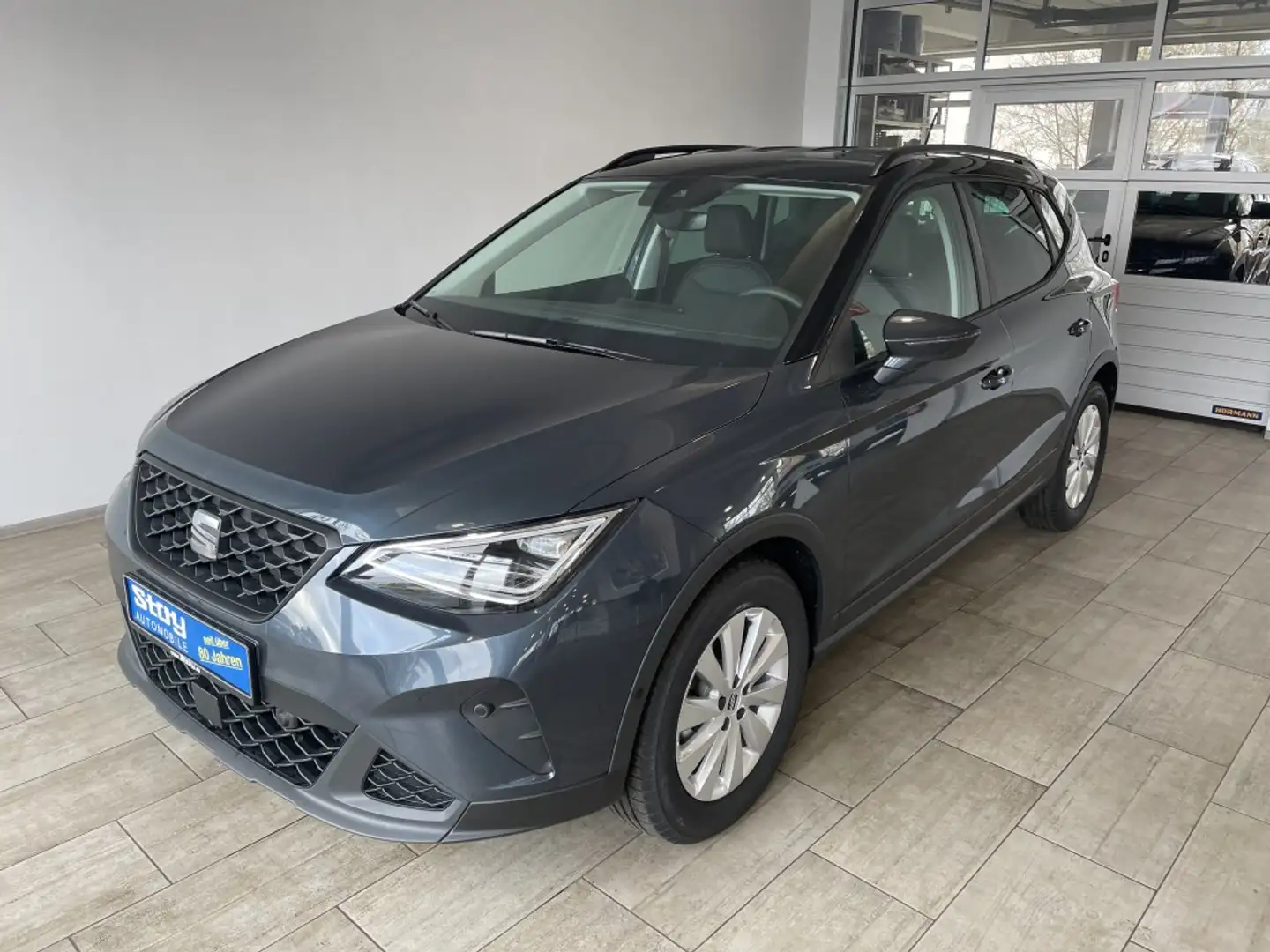 SEAT Arona 1.0 TSI DSG Style Navi Kamera PDC v+h SHZ Grau - 1