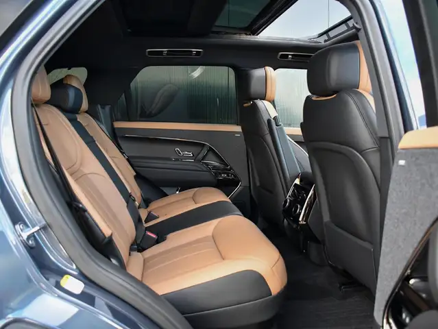 Land Rover Range Rover Sport view 14