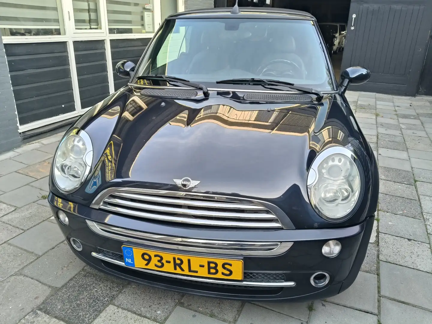 MINI Cooper Cabrio Mini 1.6 Chili, vol leer parkeersensoren harman /k Zwart - 2