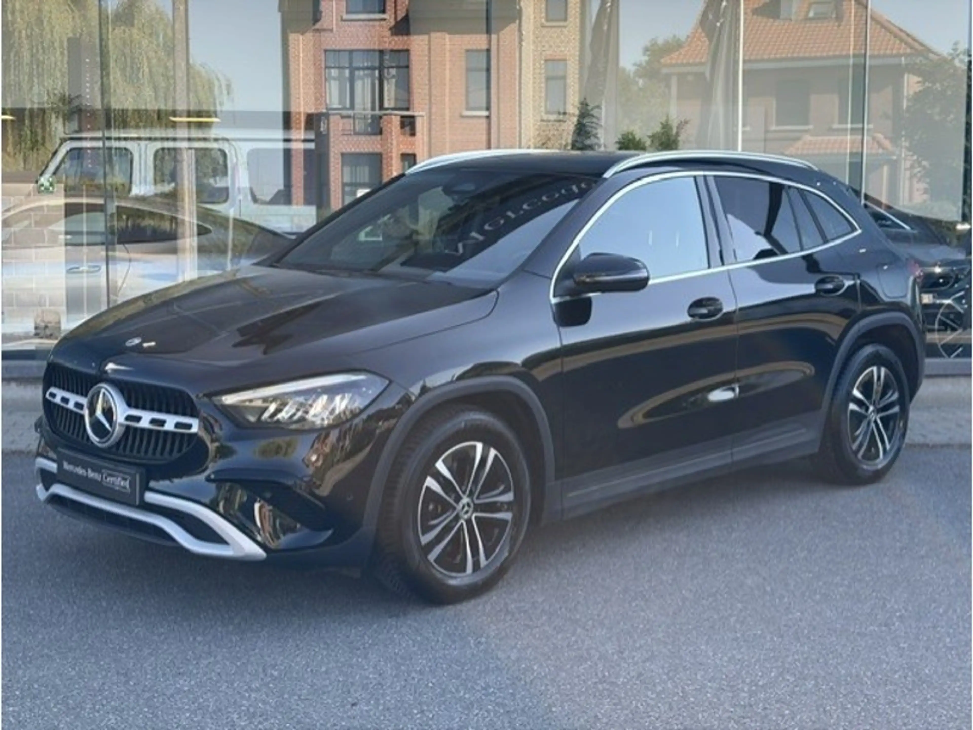 Mercedes-Benz GLA 180 Business Line — photo 4