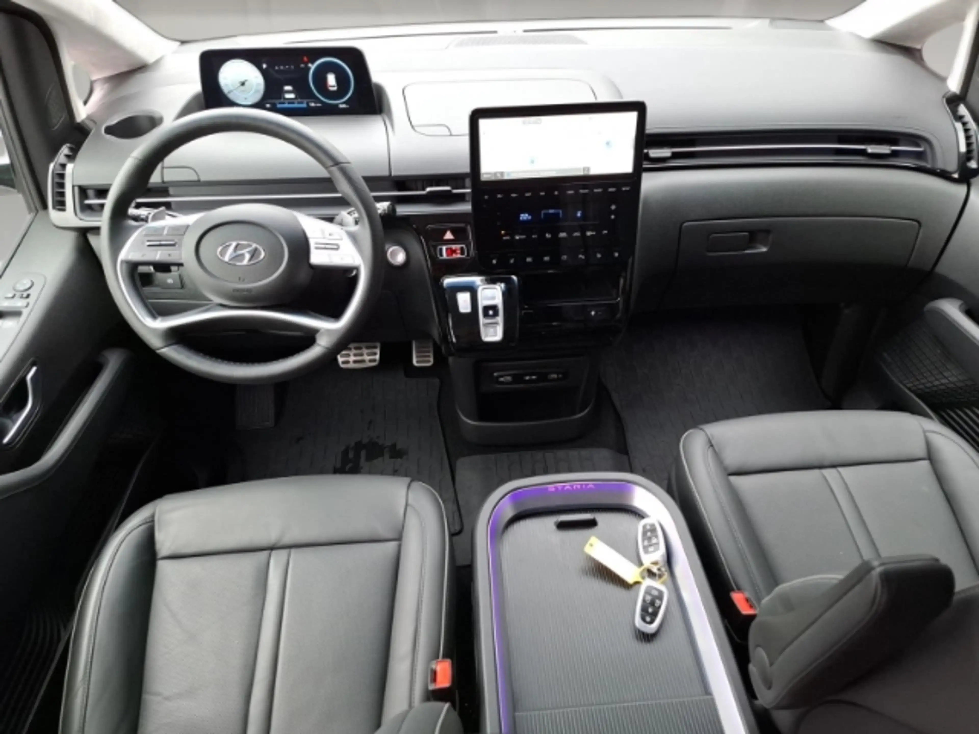 Hyundai STARIA Signature 2.2 CRDi Automatk 7-Sitzer/Leder/BOSE/Na — photo 11