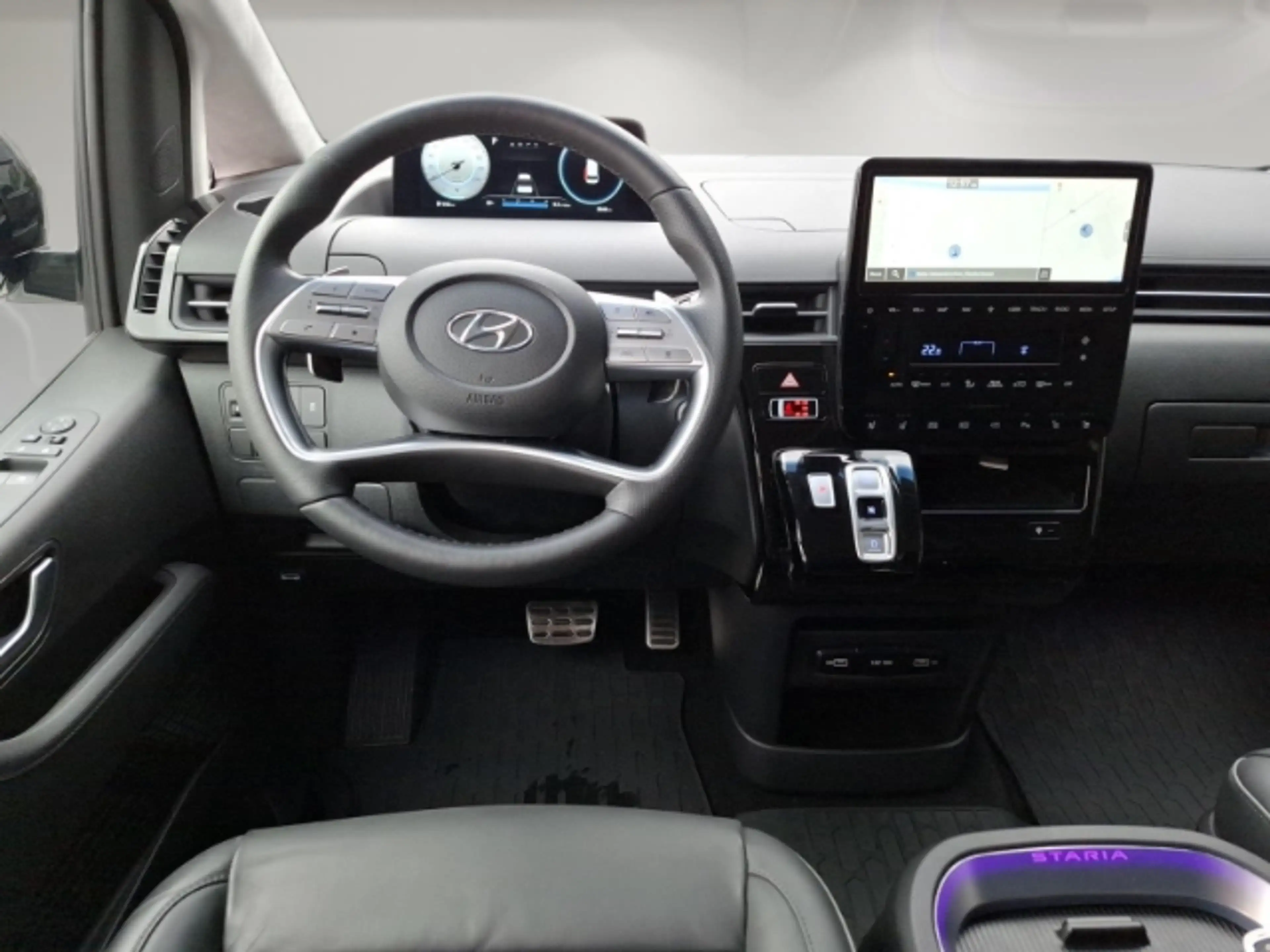 Hyundai STARIA Signature 2.2 CRDi Automatk 7-Sitzer/Leder/BOSE/Na — photo 10