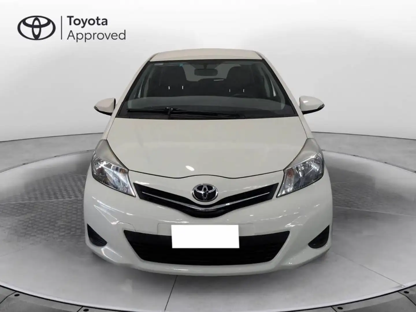 Toyota Yaris 1.0 Active 5p Bianco - 2