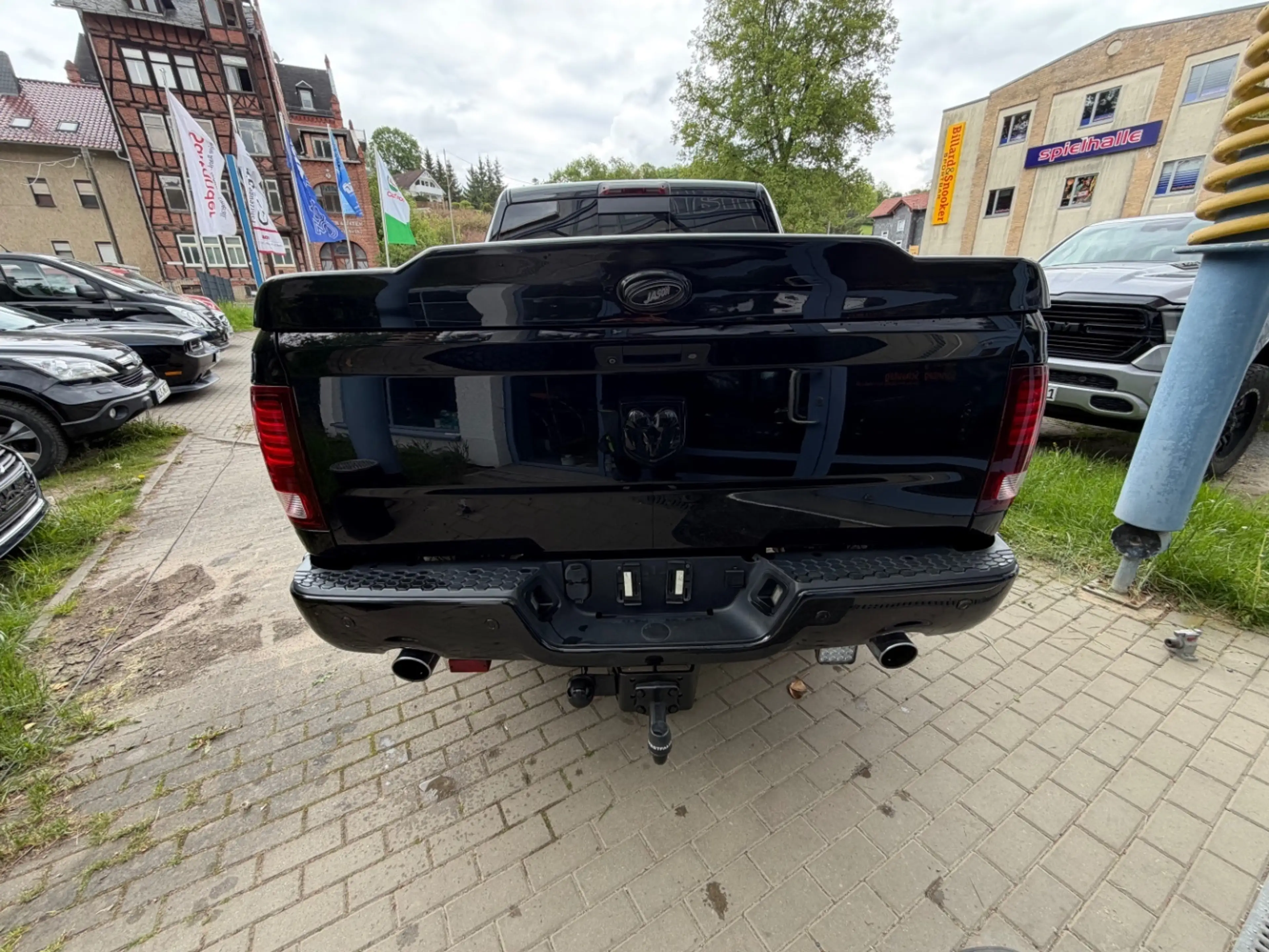Dodge RAM 1500 5,7 HEMI LARAMIE UNFALLFREI LPG — photo 4