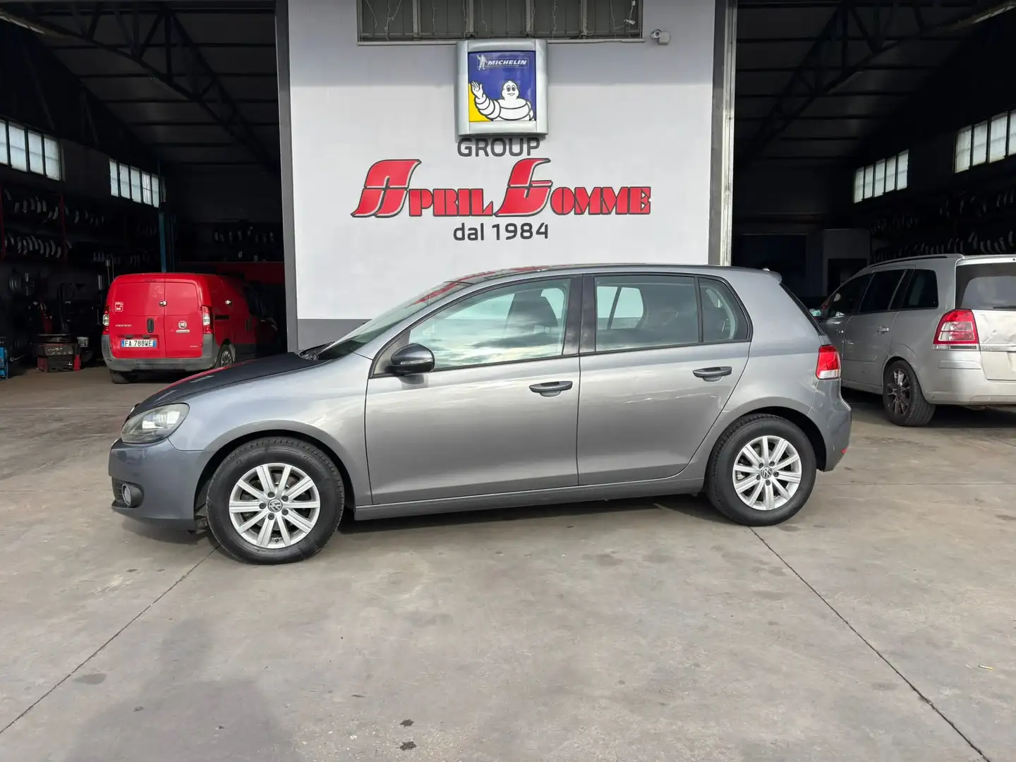 Volkswagen Golf Golf 5p 1.6 tdi Comfortline Grigio - 2