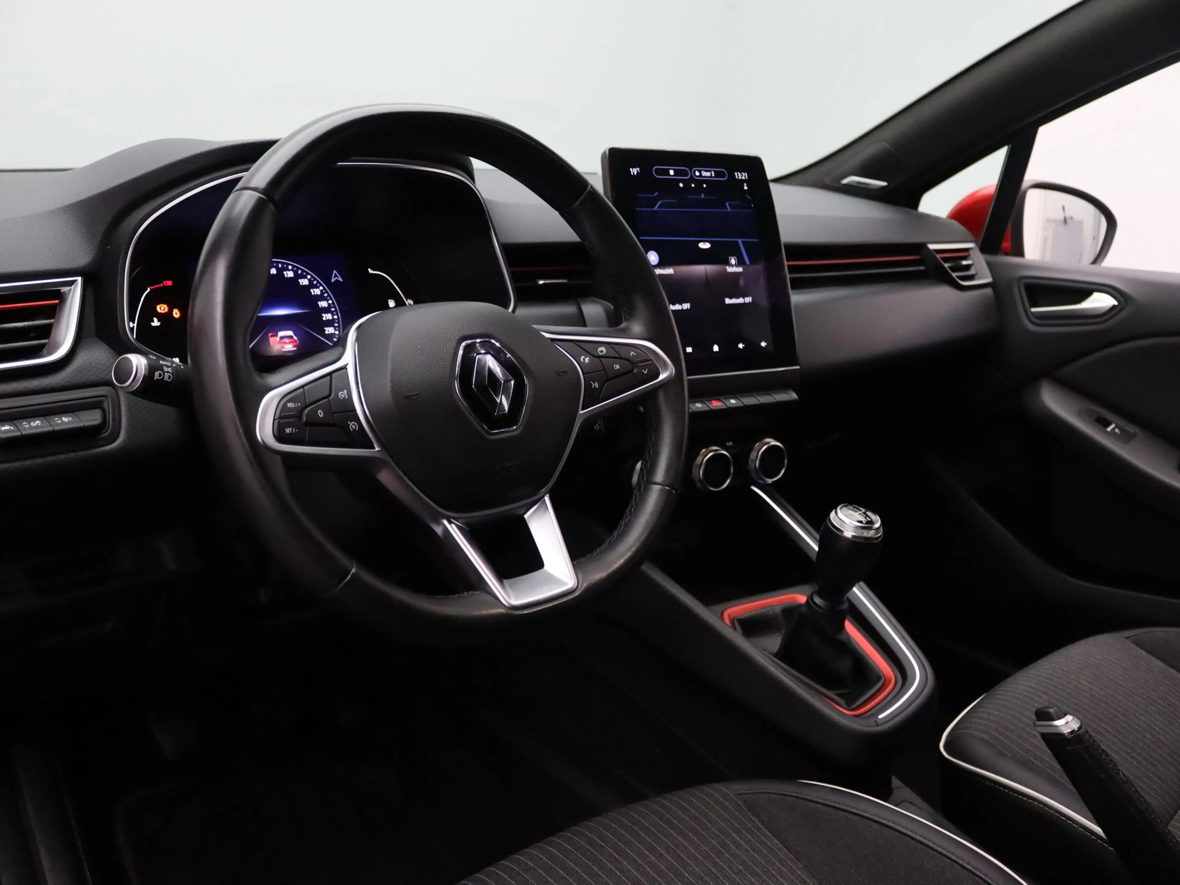 Renault Clio 100pk TCe Intens Apple Carplay/Android Auto | Clim — photo 3