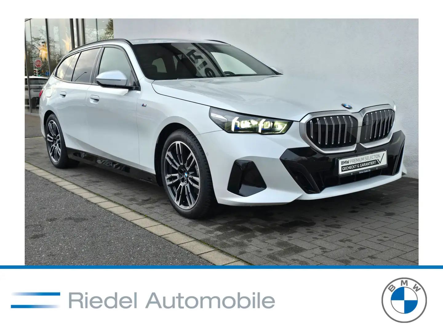 BMW 520 i Touring M Sportpaket*Standhzg*AHK*DAPro*h/k Weiß - 1