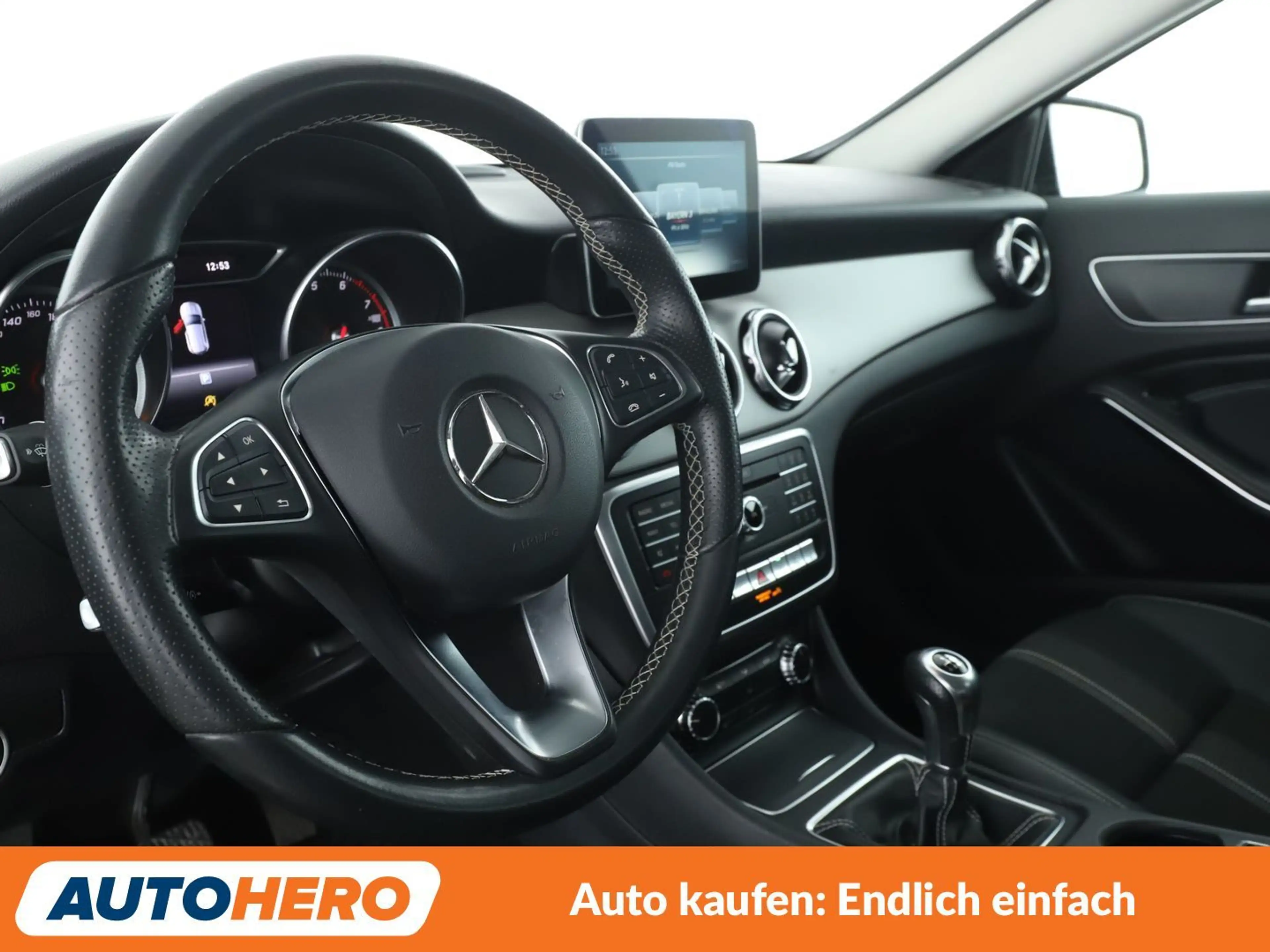 Mercedes-Benz GLA 180 GLA 180 Urban *NAVI*LED*TEMPO*PDC*SHZ*KLIMA* — photo 11
