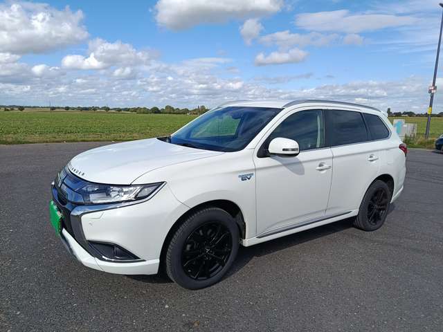 Mitsubishi Outlander Outlander 2.4 4WD Plug-In Hybrid