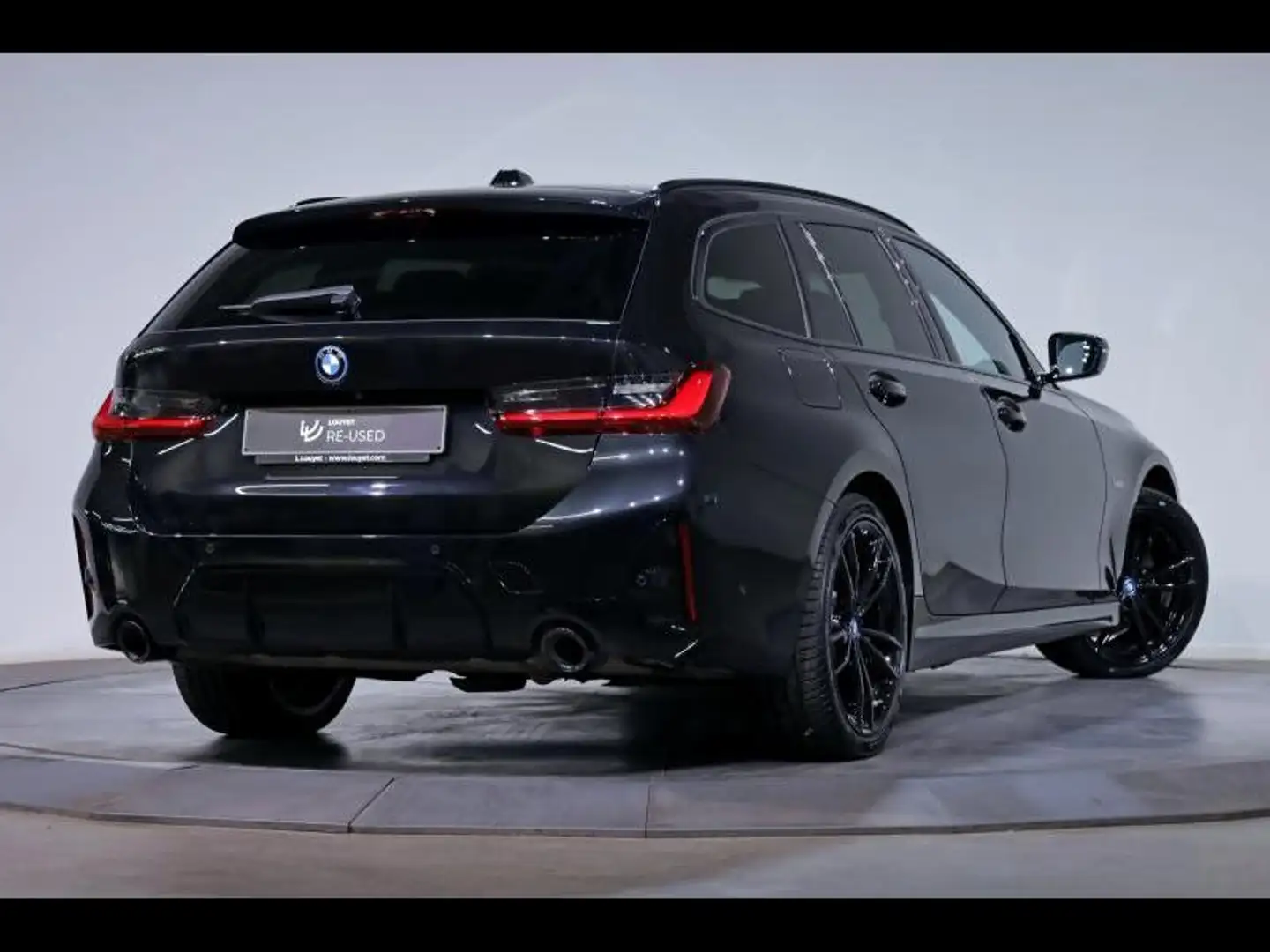 BMW 330 e Touring Kit M Sport Schwarz - 2