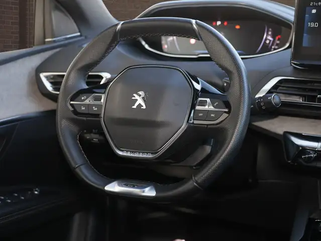 Peugeot 3008 view 14