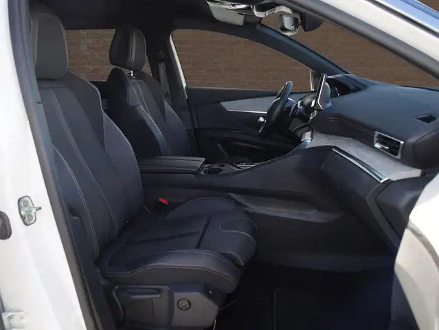 Peugeot 3008 view 10