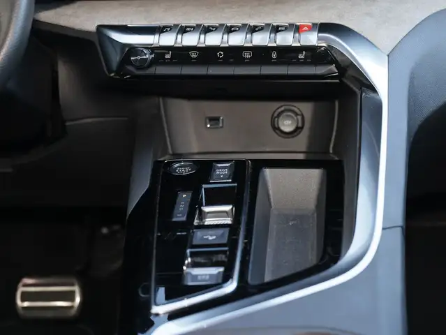 Peugeot 3008 view 15