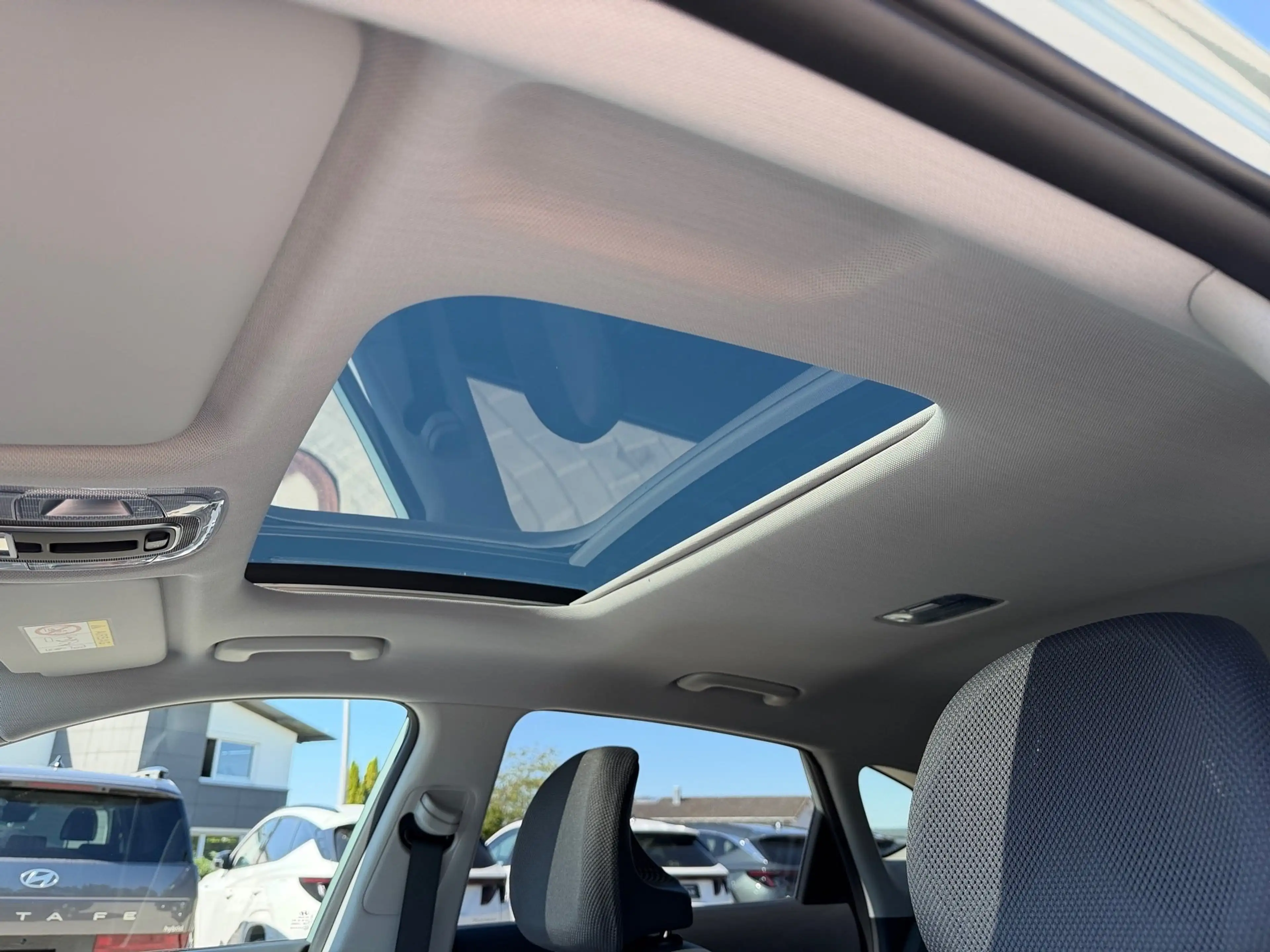 Hyundai KONA SX2 (MY26) 1.6L DCT Prime GlasDach — photo 15