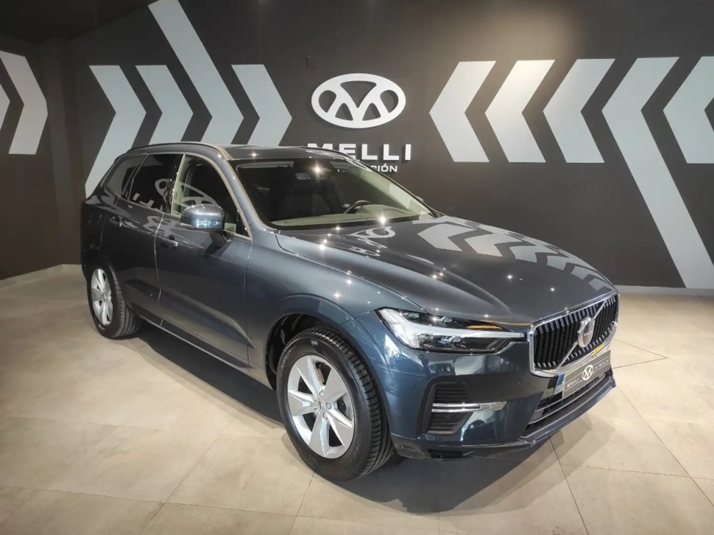 Volvo XC60 B4 Plus Dark Bleu - 2
