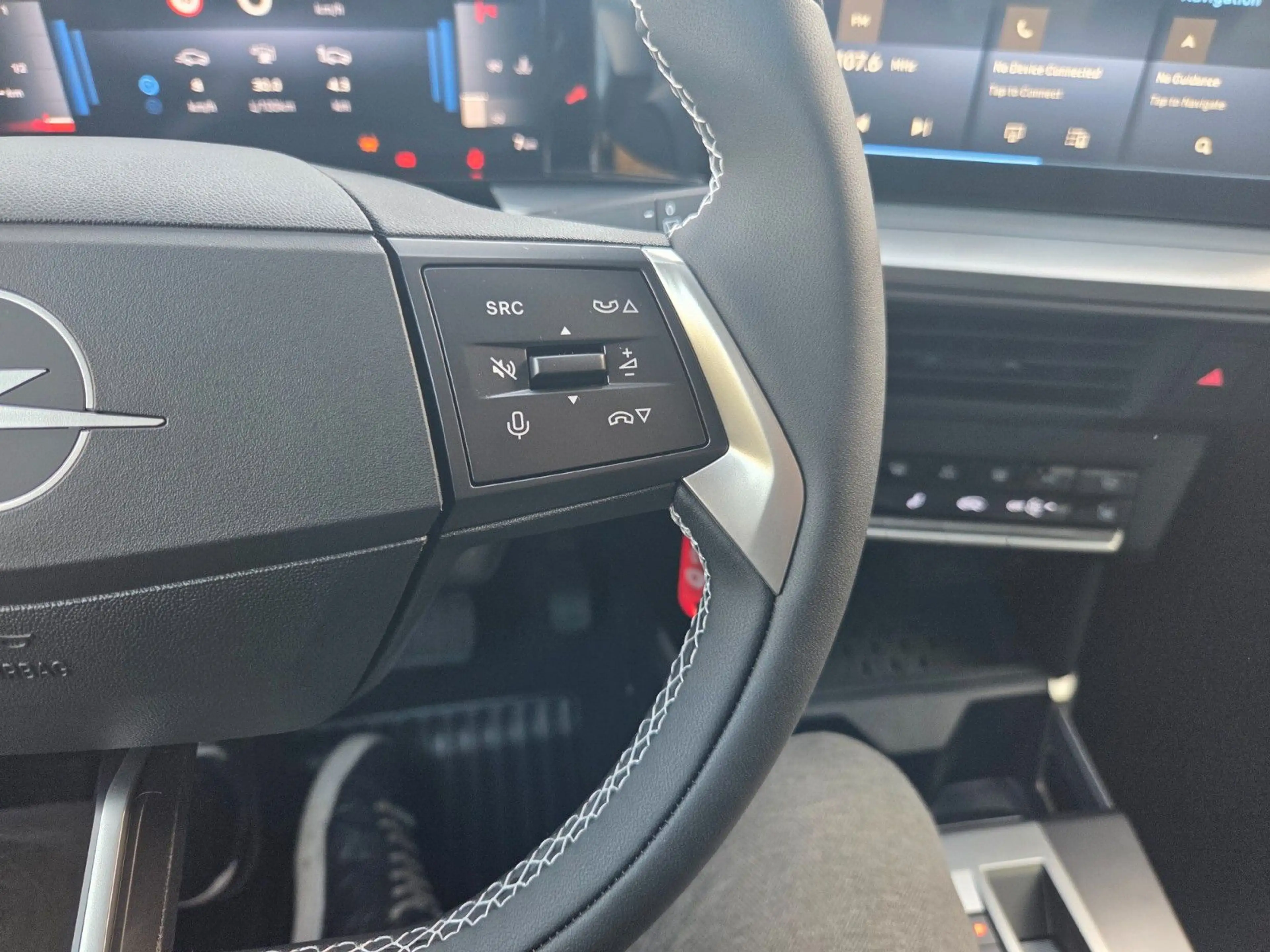 Opel Frontera 1.2T DCT6 Edition, Tech + Komfort Paket — photo 9