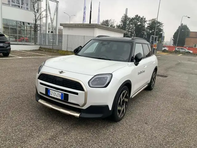 MINI Cooper SE Countryman Mini Countryman E Favoured