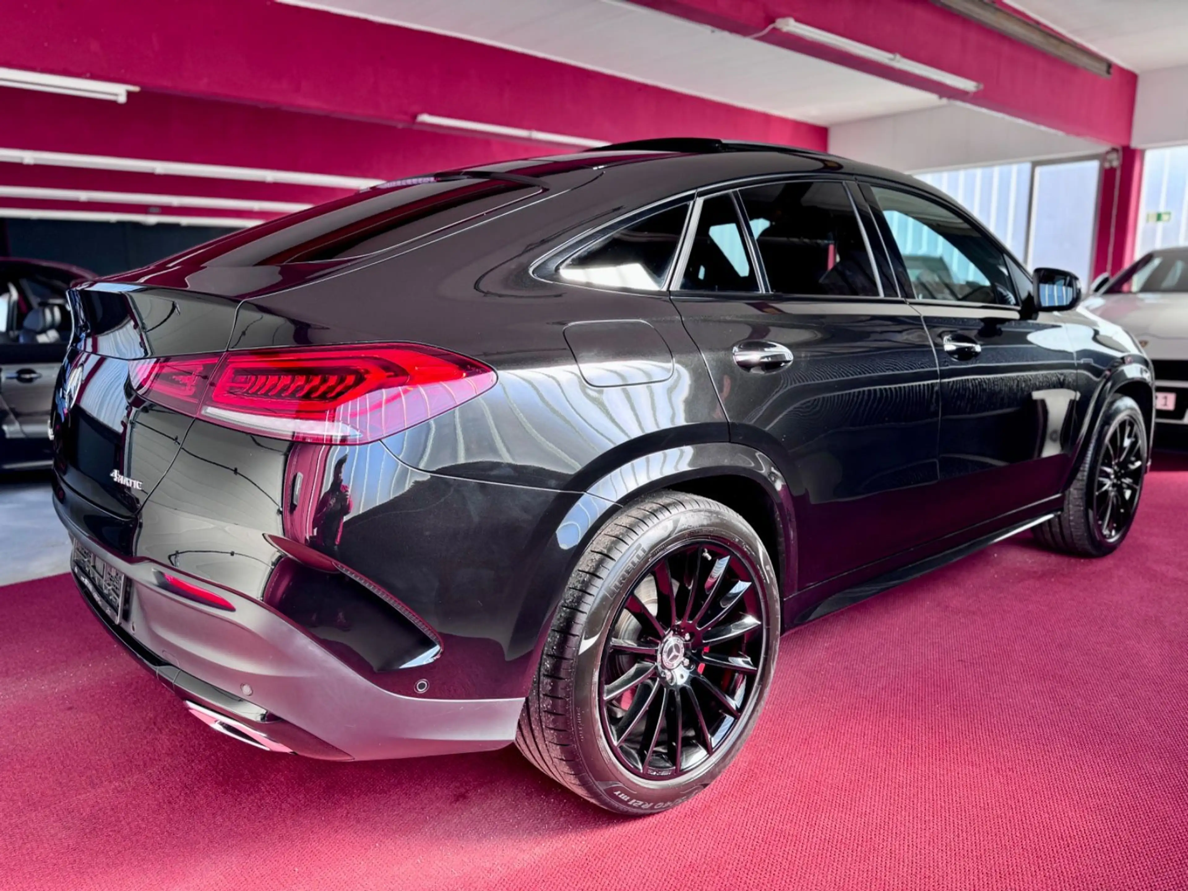 Mercedes-Benz GLE 350 de Coupe AMG Pano Airmatic Burmester 21" — photo 7