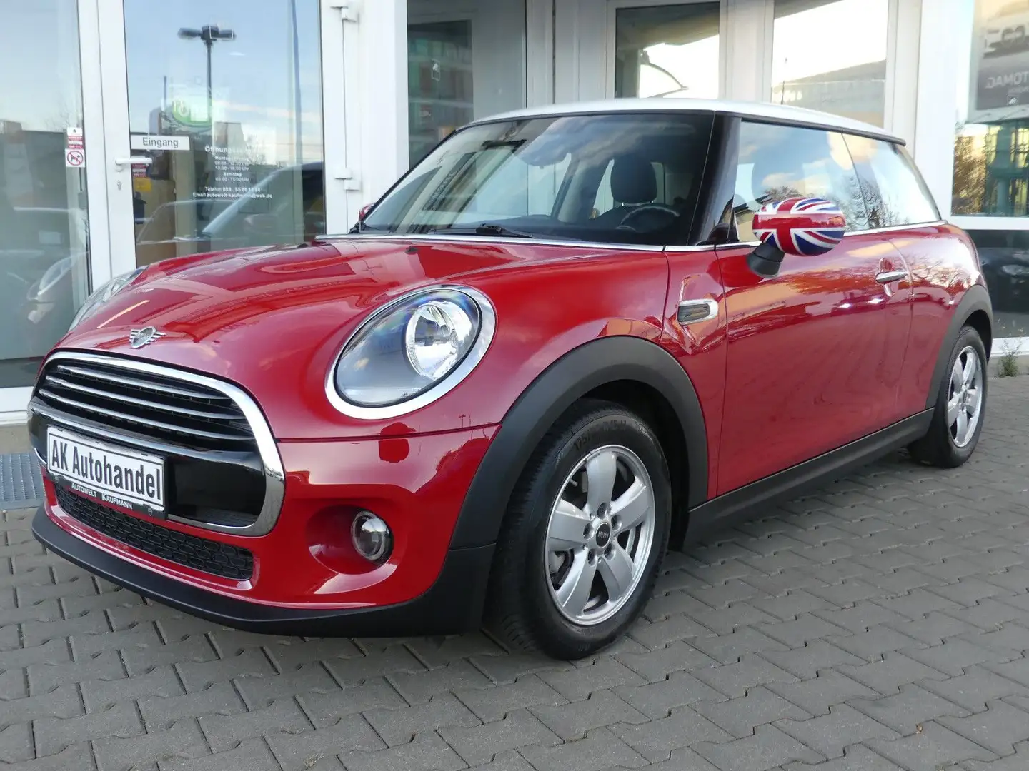 MINI Cooper Chili Automatik Panorama SHZ DAB 1.Hand Rood - 1
