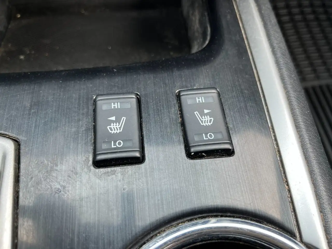 Nissan Pathfinder снимка Nissan Pathfinder