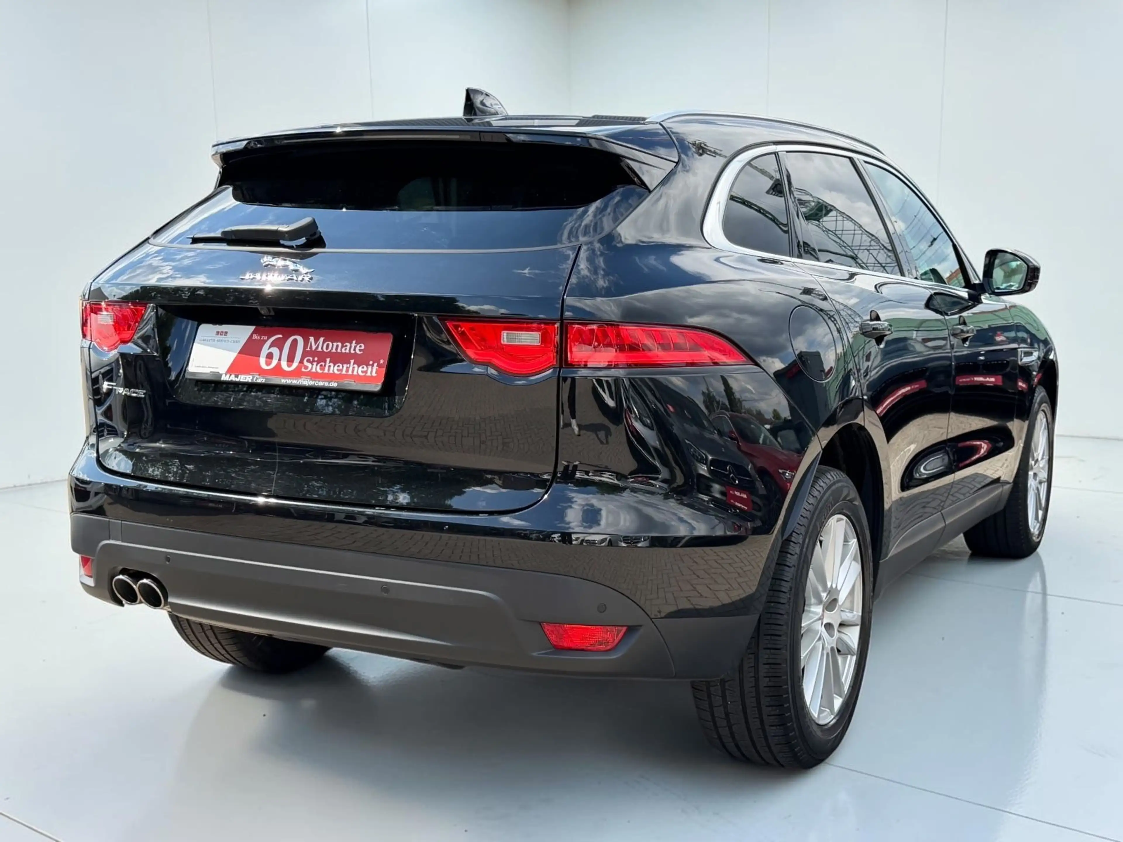 Jaguar F-Pace F-PACE Portfolio AWD*PANO*LEDER*XENON*KAMERA*LED — photo 8