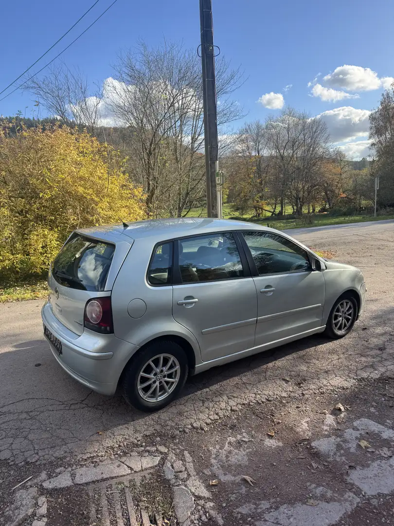 Volkswagen Polo 1.4 TDi BlueMotion DPF - 2
