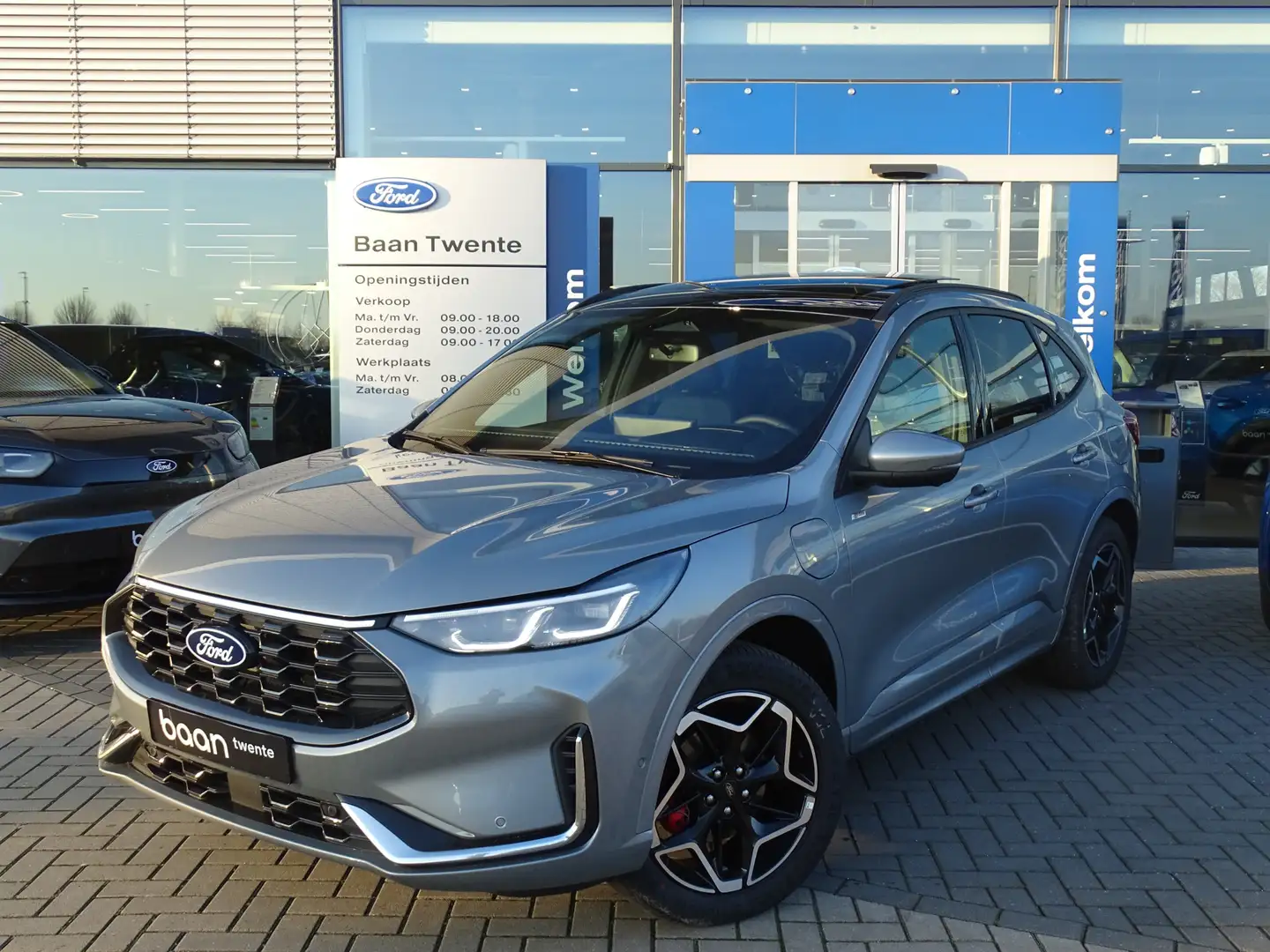 Ford Kuga 2.5 PHEV 243pk ST-Line X | Full options | Panorama Zilver - 2