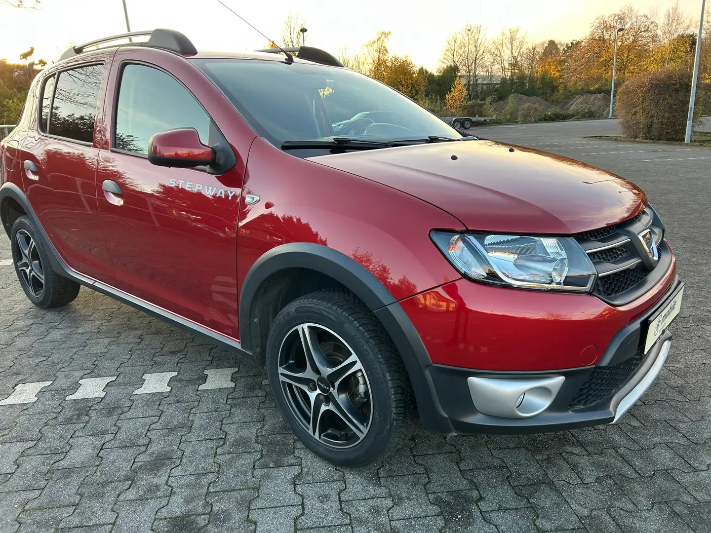 Dacia Sandero Sandero Stepway TCe *KLIMA*PDC*DAB*NAVI*TEMPOM*ALU Rot - 2
