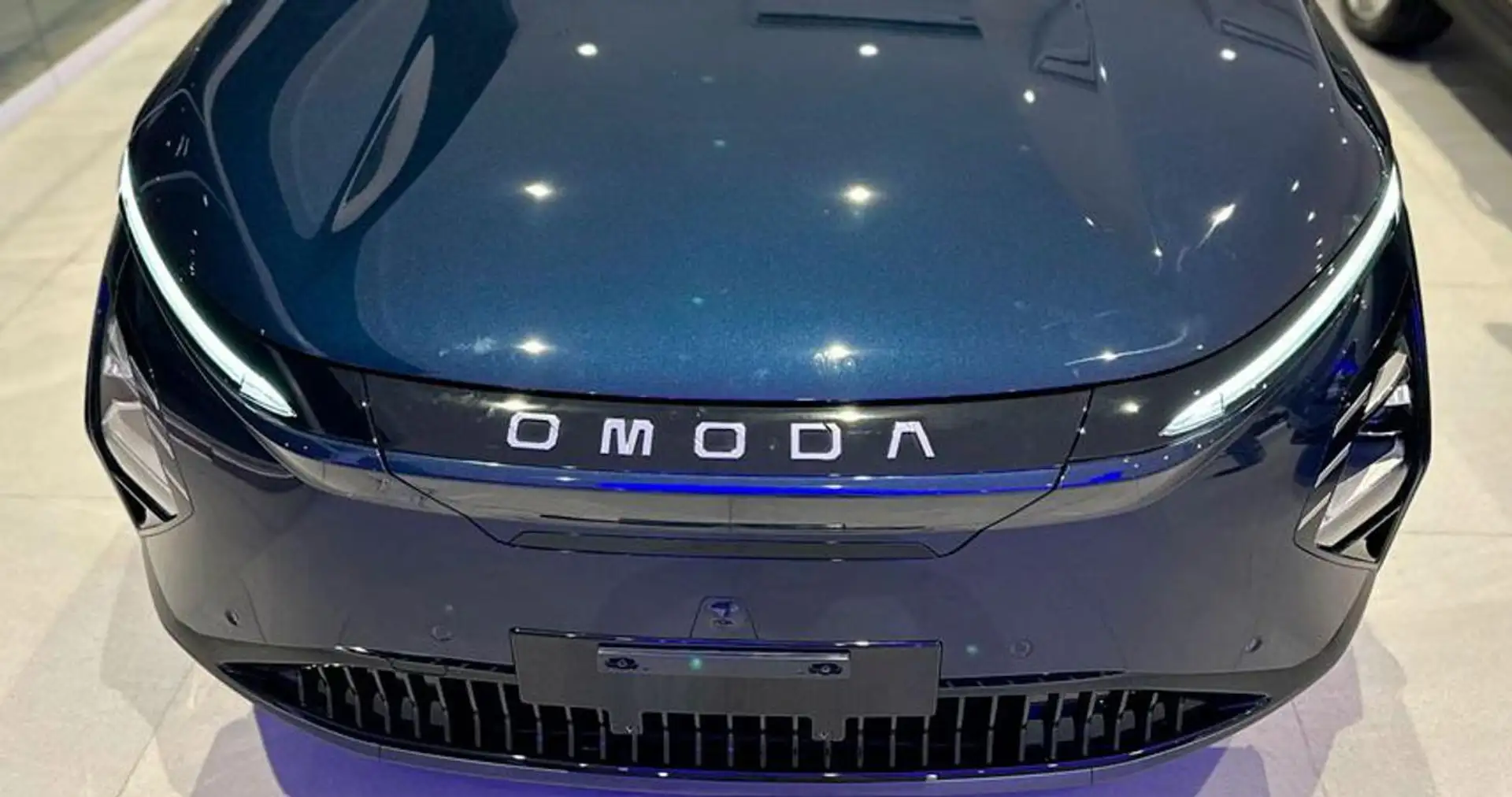 Omoda 5 OMODA 5 ELETTRICA COMFORT 204 CV 61,1 kWh Blu/Azzurro - 2