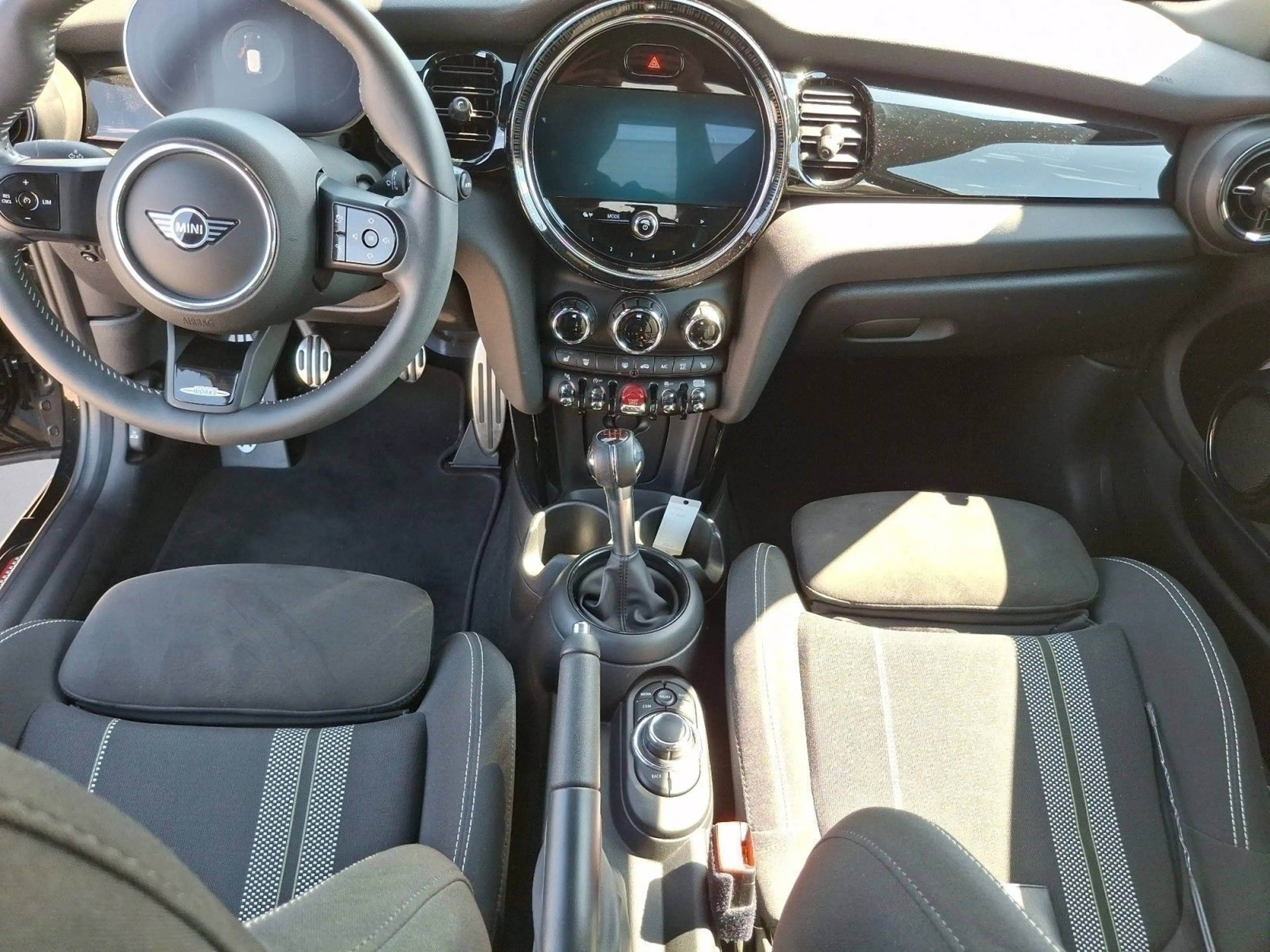 MINI John Cooper Works Classic Trim Klimaaut. ISOFIX — photo 12
