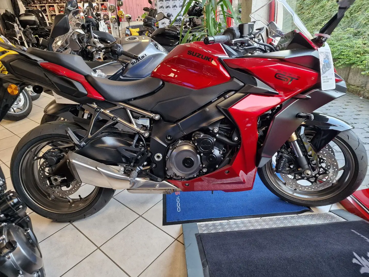 Suzuki GSX S 1000GT versch. Farben Red - 1