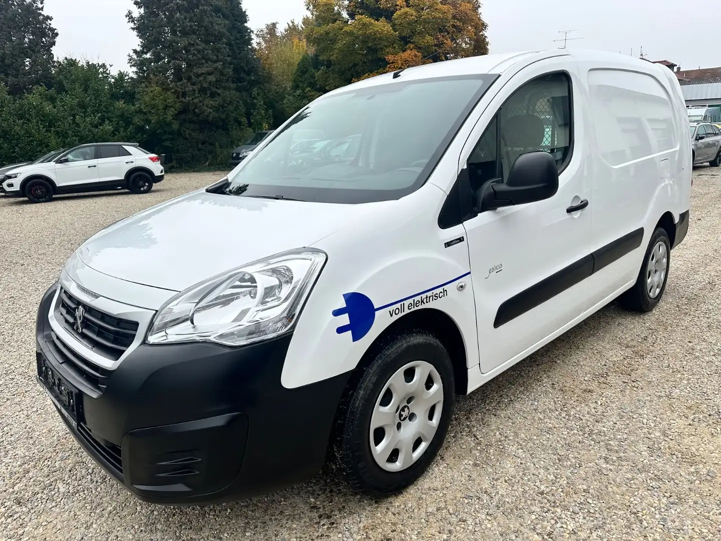 Peugeot Partner L2 Electric KLIMAAUTO*AUTOMATIK*3-SITZER Weiß - 2