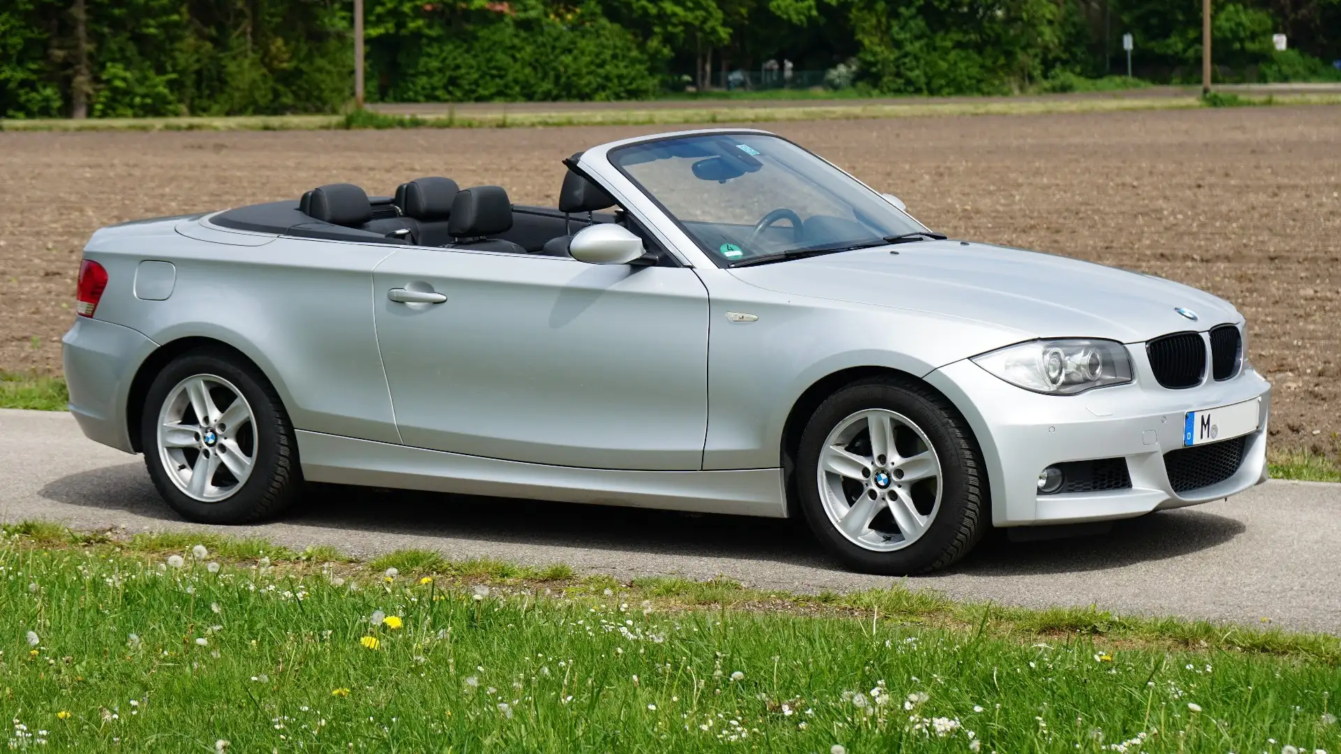 BMW 125 125i Cabrio Stříbrná - 1